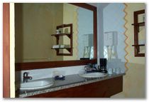 deluxebathroom6.jpg