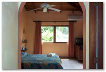 deluxebedroom4.jpg