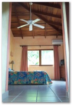 deluxebedroom5.jpg