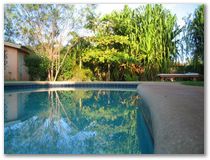 villa_pool4.jpg